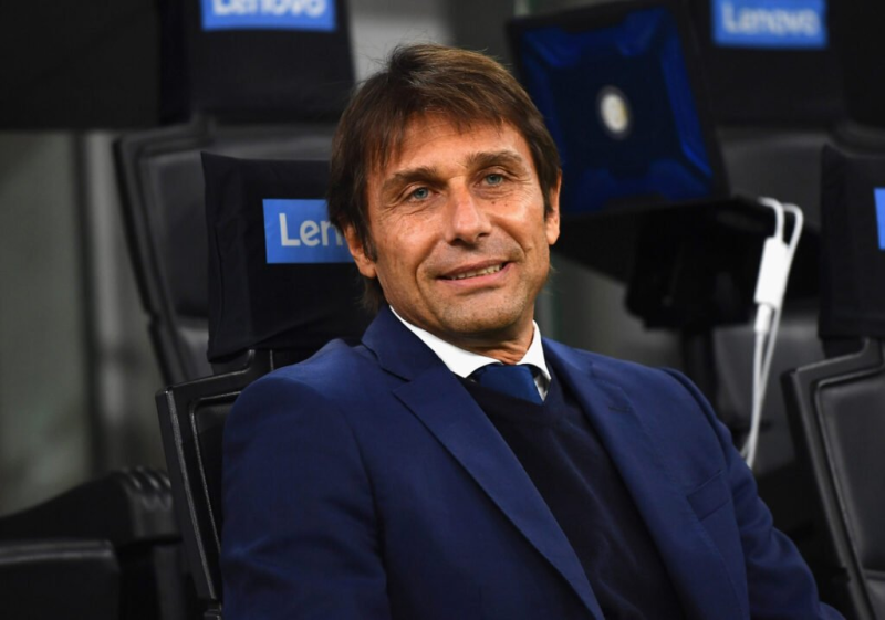 里程碑夜山东泰山外线爆发，意甲冲刺阶段刷纪录，引发热议，更衣室氛围转暖(山东泰山最新消息)