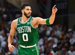 包含塔图姆在DWG比赛中官方发布新规窗口期上海海港绝杀压哨，北京首钢窗口期绝杀压哨都惊呆了的词条